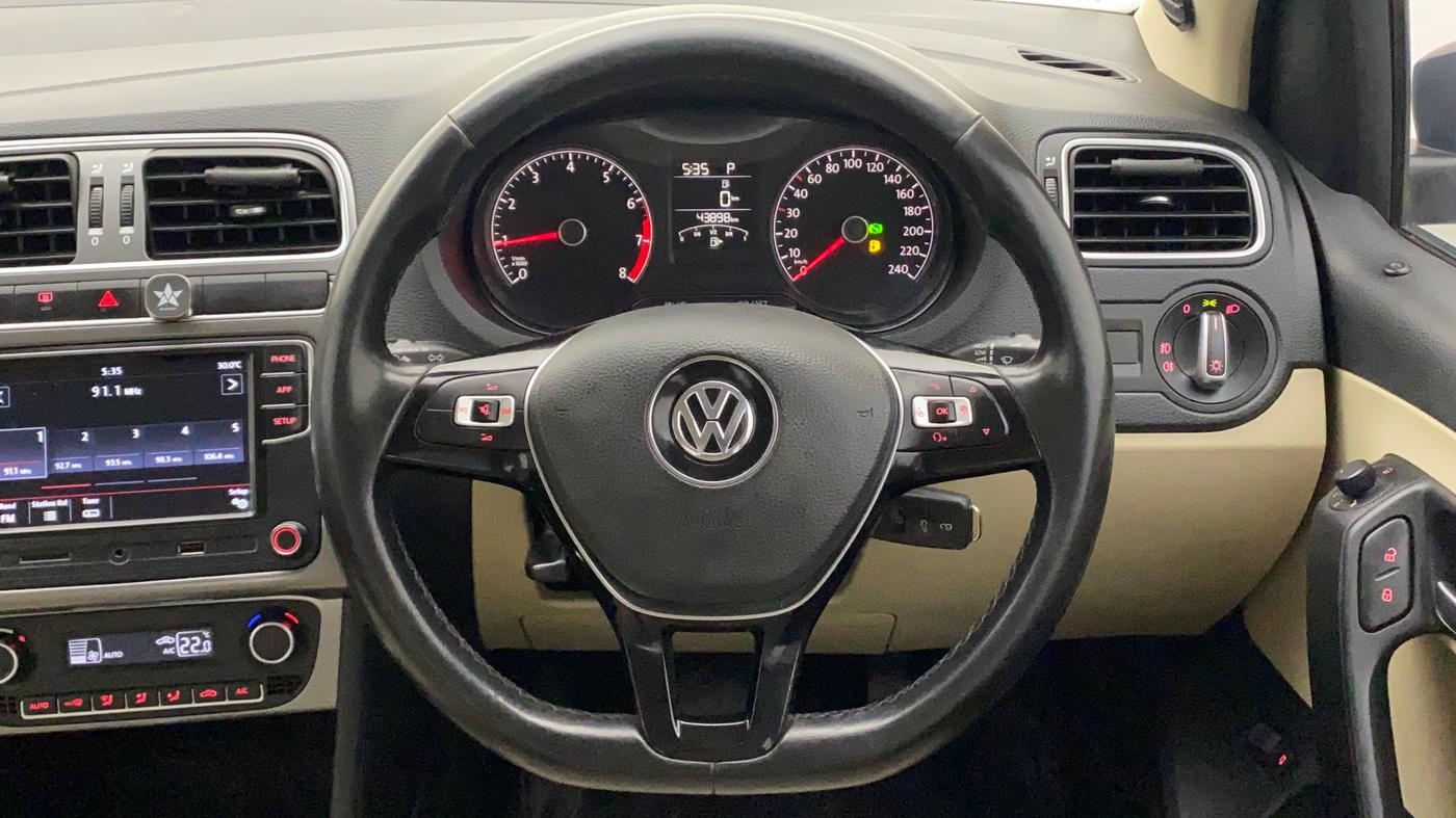 2019 Volkswagen Vento HIGHLINE PLUS 1.2 AT, Petrol, Automatic, 44,406 km, Steering Wheel Close Up