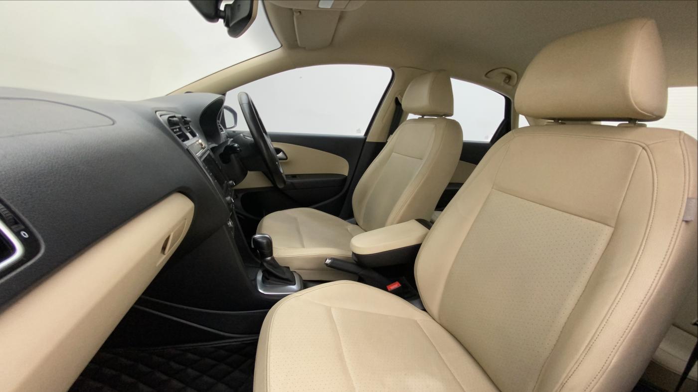 2019 Volkswagen Vento HIGHLINE PLUS 1.2 AT, Petrol, Automatic, 44,406 km, Right Side Front Door Cabin