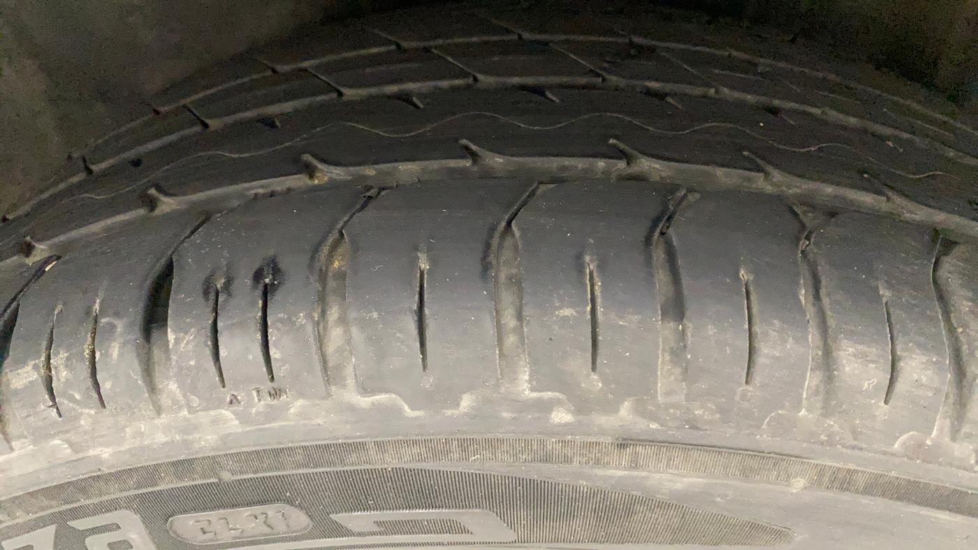 2019 Volkswagen Vento HIGHLINE PLUS 1.2 AT, Petrol, Automatic, 44,406 km, Left Rear Tyre Tread