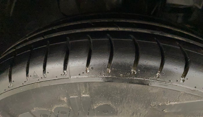 2017 Tata Tiago XZ PETROL, Petrol, Manual, 98,898 km, Right Front Tyre Tread