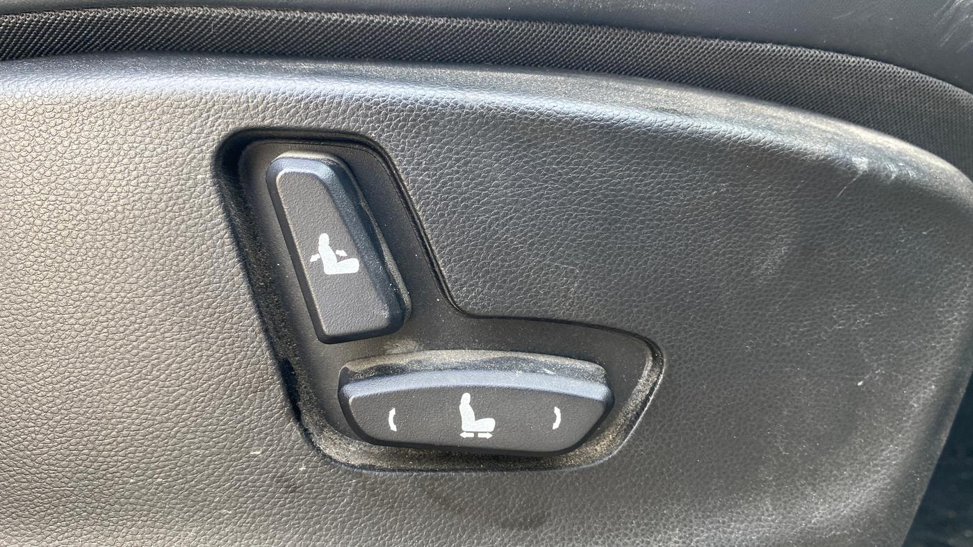 2021 MG HECTOR SHARP HYBRID 1.5 PETROL, Petrol, Manual, 40,654 km, Driver Side Adjustment Panel
