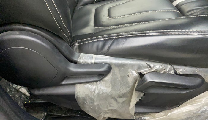 2022 Tata Tiago XT CNG, CNG, Manual, 36,108 km, Driver Side Adjustment Panel