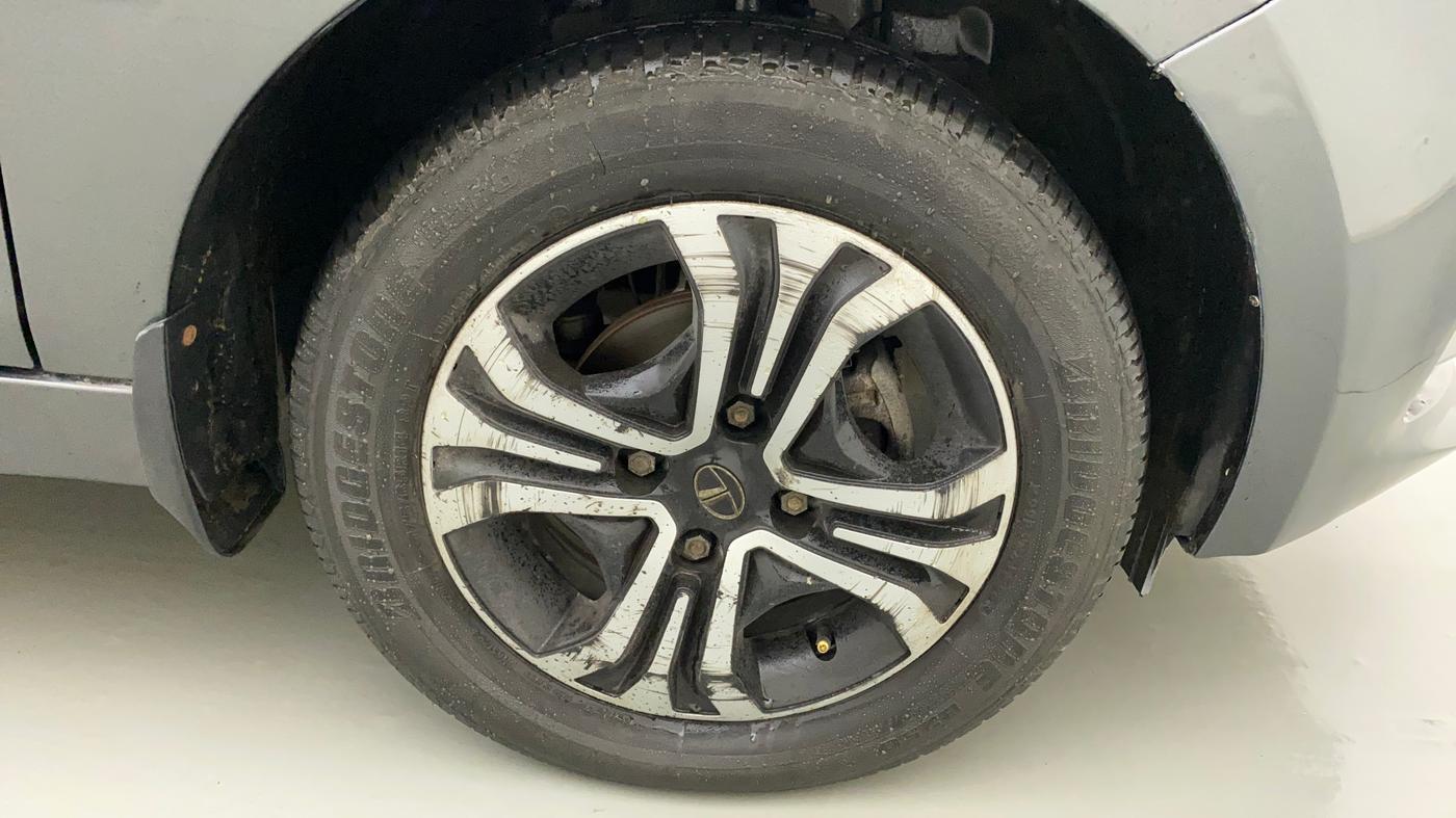 2022 Tata Tiago XT CNG, CNG, Manual, 36,108 km, Right Front Wheel