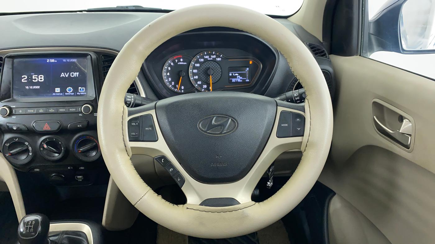 2019 Hyundai NEW SANTRO SPORTZ CNG, CNG, Manual, 31,316 km, Steering Wheel Close Up