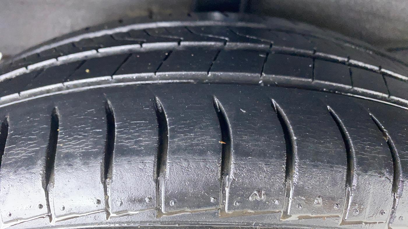 2019 Hyundai NEW SANTRO SPORTZ CNG, CNG, Manual, 31,316 km, Right Rear Tyre Tread