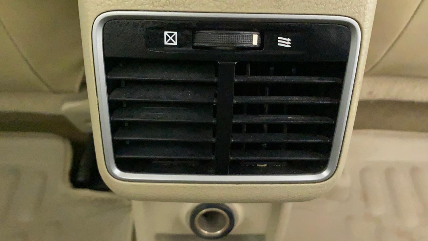 2015 Maruti Ciaz ZXI+, Petrol, Manual, 89,742 km, Rear AC Vents