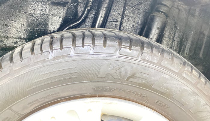 2015 Honda Brio S MT, Petrol, Manual, 41,063 km, Left Rear Tyre Tread