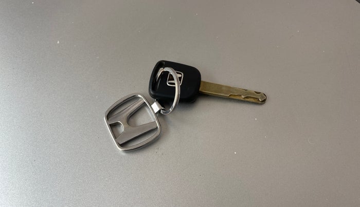 2015 Honda Brio S MT, Petrol, Manual, 41,063 km, Key Close Up