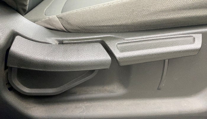 2021 Hyundai VENUE SX 1.0 TURBO IMT, Petrol, Manual, 57,326 km, Driver Side Adjustment Panel