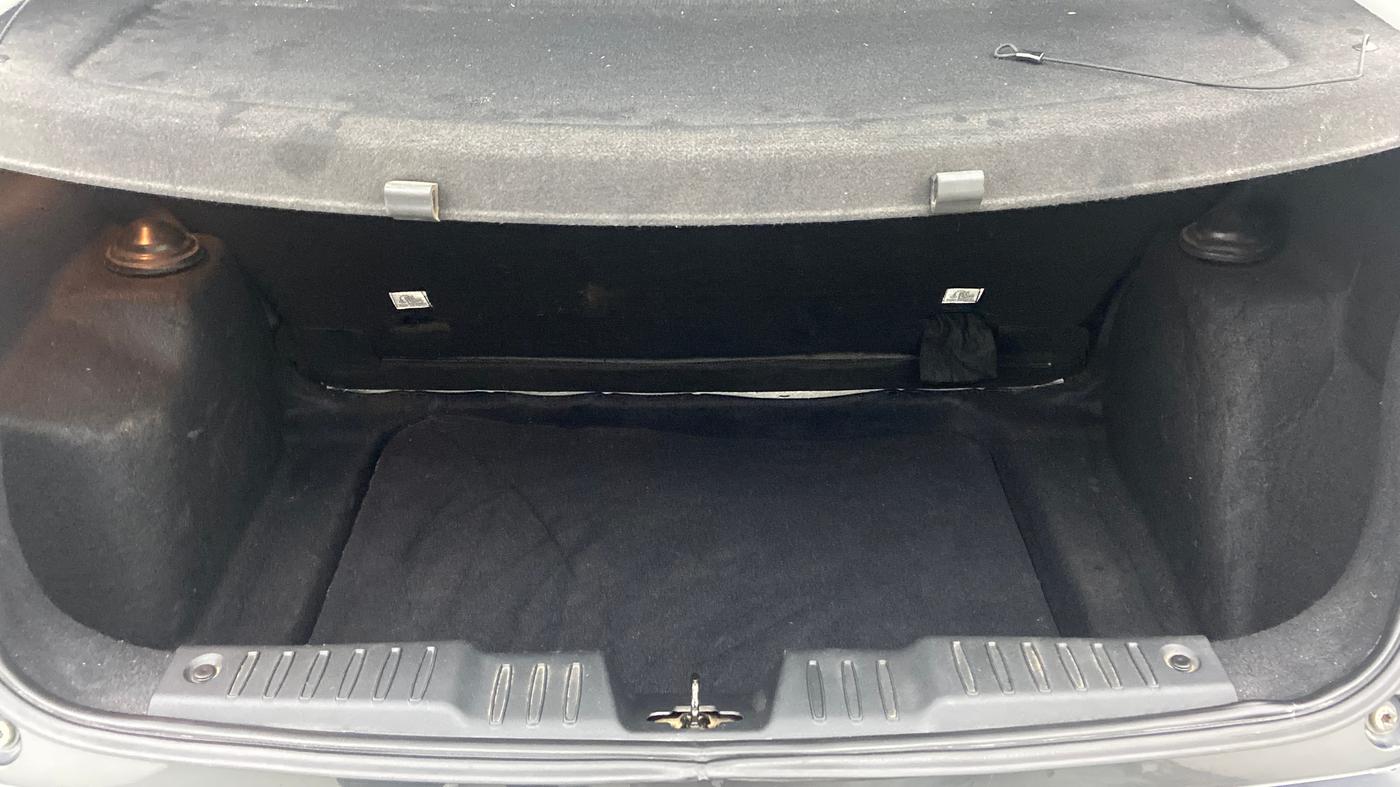 2020 Tata ALTROZ XZ 1.2, Petrol, Manual, 22,143 km, Boot Inside