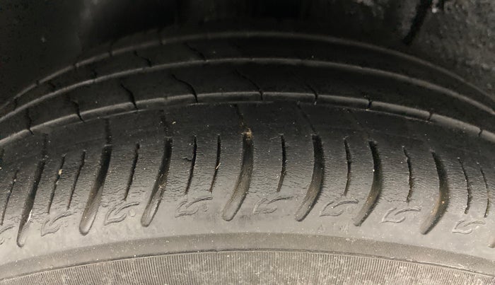 2020 Tata ALTROZ XZ 1.2, Petrol, Manual, 22,143 km, Right Rear Tyre Tread