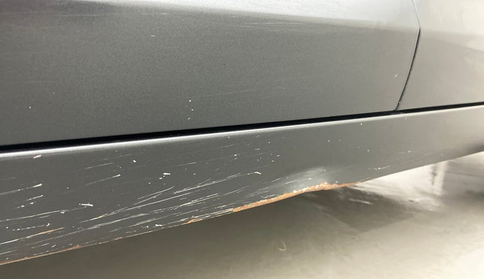 2020 Tata ALTROZ XZ 1.2, Petrol, Manual, 22,143 km, Left running board - Slightly dented
