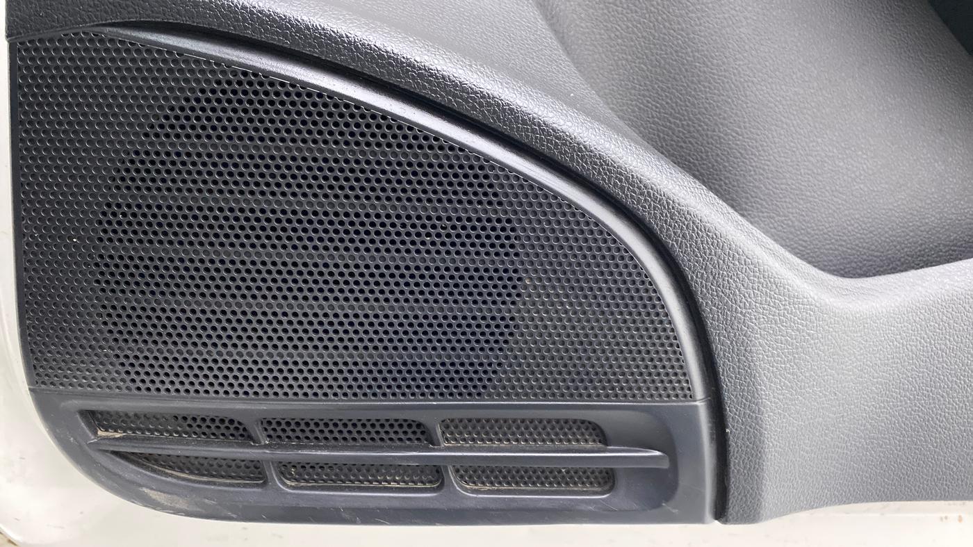 2014 Volkswagen Polo HIGHLINE1.2L PETROL, Petrol, Manual, 33,017 km, Speaker