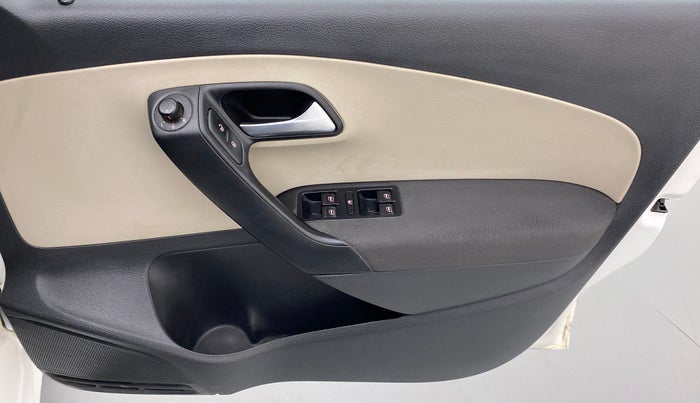 2014 Volkswagen Polo HIGHLINE1.2L PETROL, Petrol, Manual, 33,017 km, Driver Side Door Panels Control