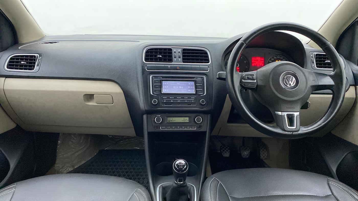 2014 Volkswagen Polo HIGHLINE1.2L PETROL, Petrol, Manual, 33,017 km, Dashboard