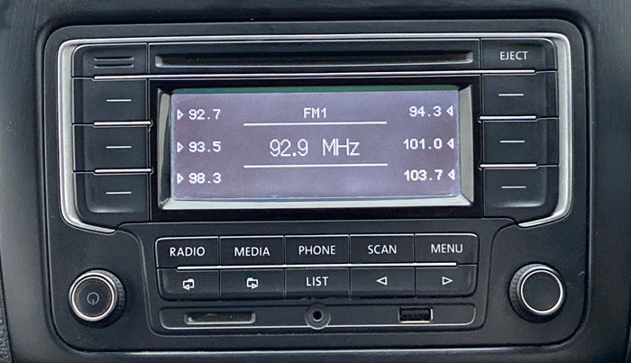 2014 Volkswagen Polo HIGHLINE1.2L PETROL, Petrol, Manual, 33,017 km, Infotainment System