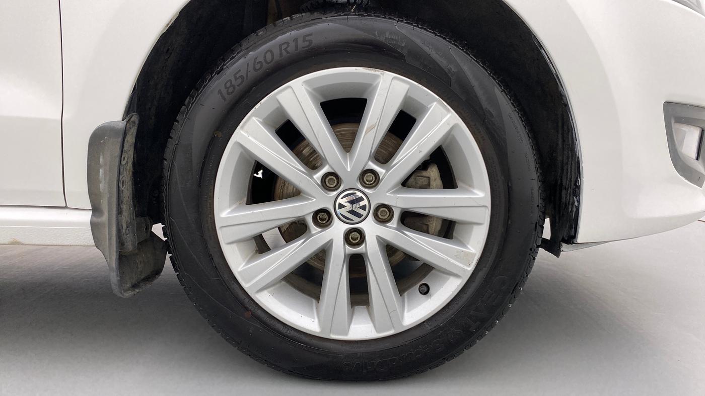 2014 Volkswagen Polo HIGHLINE1.2L PETROL, Petrol, Manual, 33,017 km, Right Front Wheel