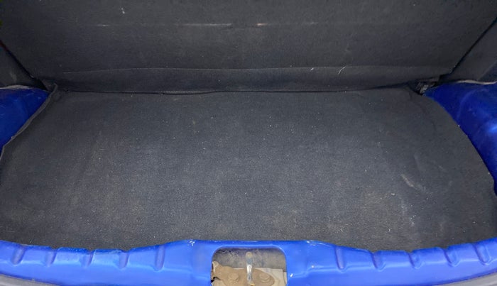 2013 Hyundai Eon MAGNA PLUS, Petrol, Manual, 71,759 km, Boot Inside
