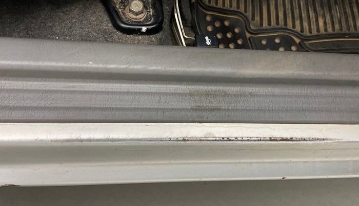 2011 Maruti Alto K10 VXI, Petrol, Manual, 68,730 km, Right running board - Minor scratches