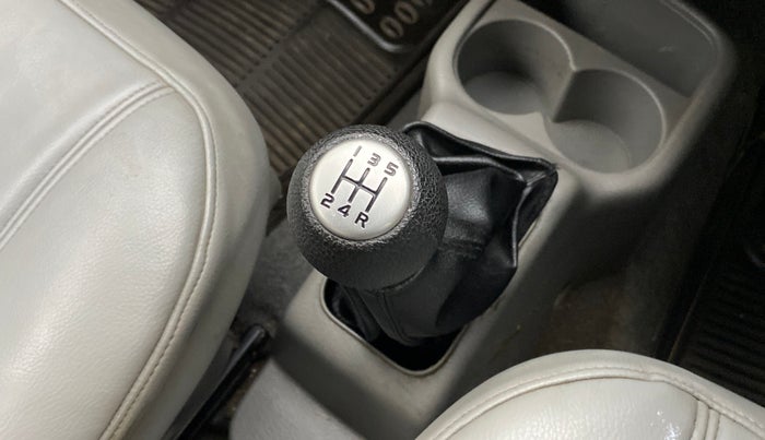 2011 Maruti Alto K10 VXI, Petrol, Manual, 68,730 km, Gear lever - Boot Cover minor damage
