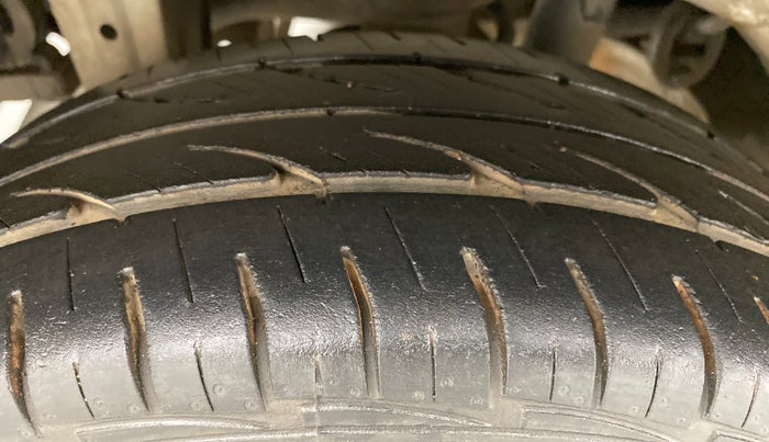 2011 Maruti Alto K10 VXI, Petrol, Manual, 68,730 km, Right Rear Tyre Tread