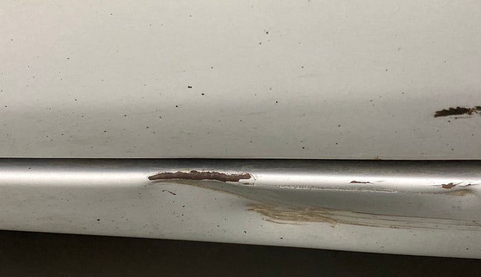2011 Maruti Alto K10 VXI, Petrol, Manual, 68,730 km, Left running board - Slight discoloration
