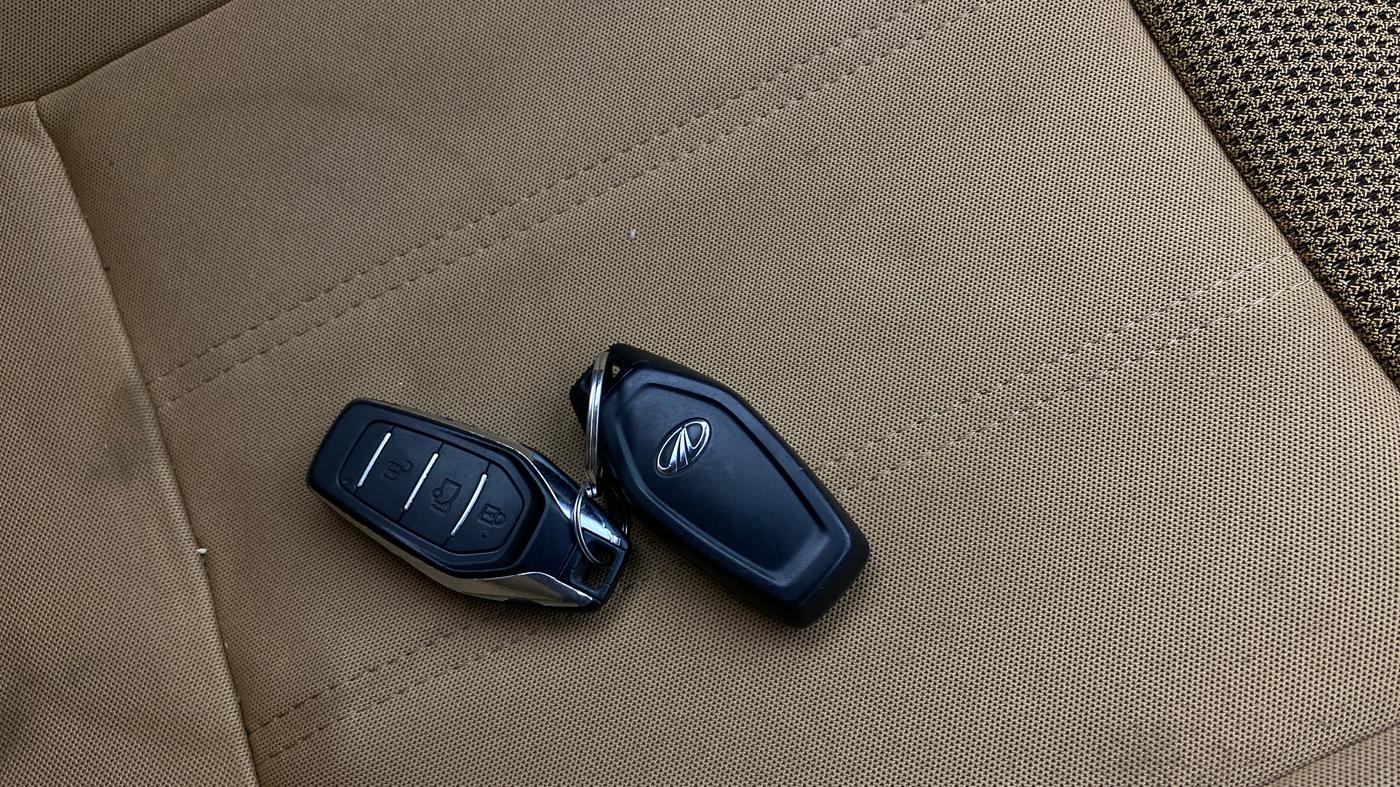 2019 Mahindra XUV500 W7, Diesel, Manual, 94,736 km, Key Close Up