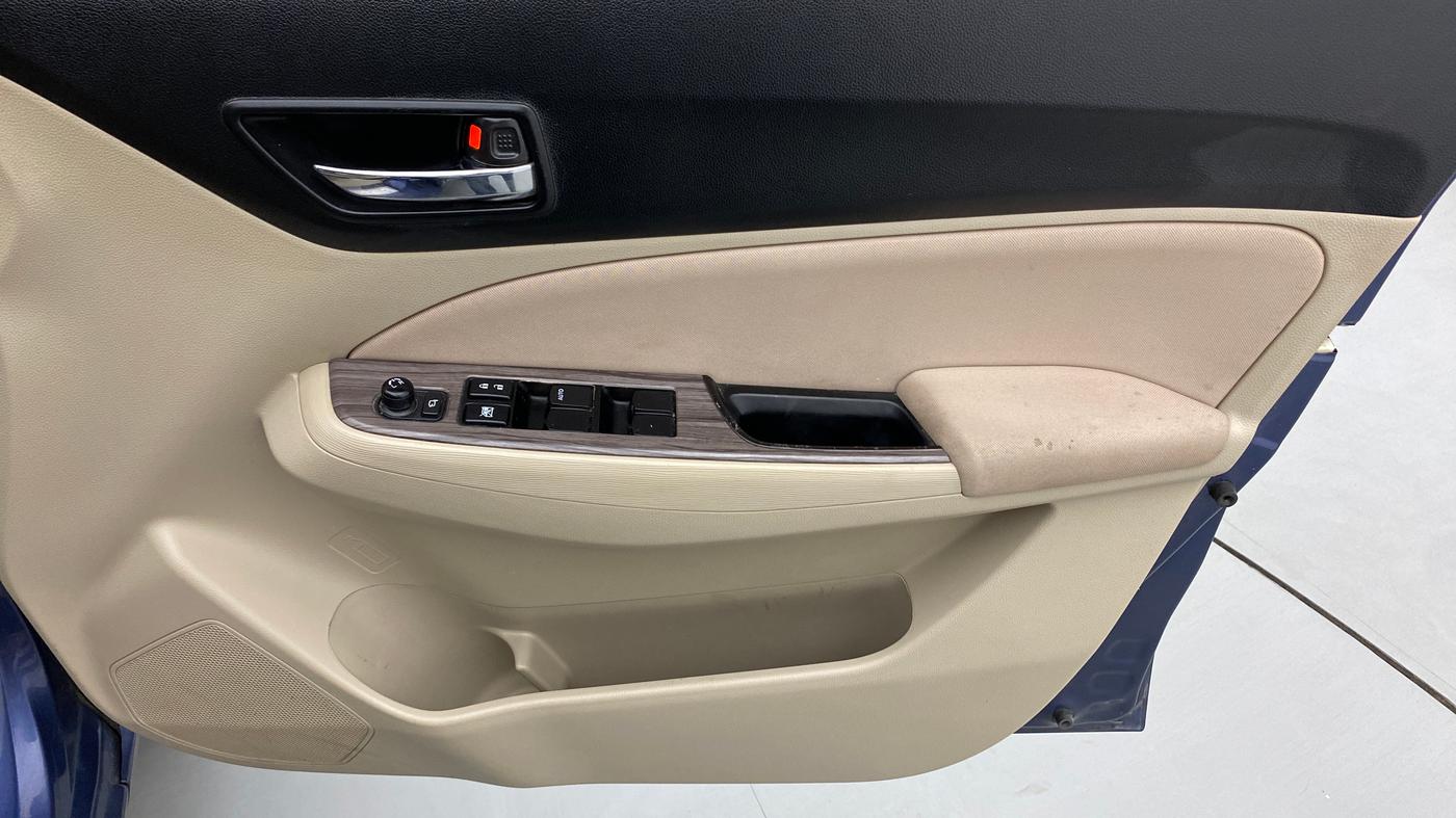 2021 Maruti Dzire VXI, Petrol, Manual, 34,716 km, Driver Side Door Panels Control