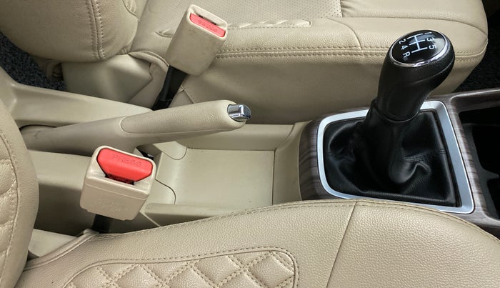 2021 Maruti Dzire VXI, Petrol, Manual, 34,716 km, Gear Lever