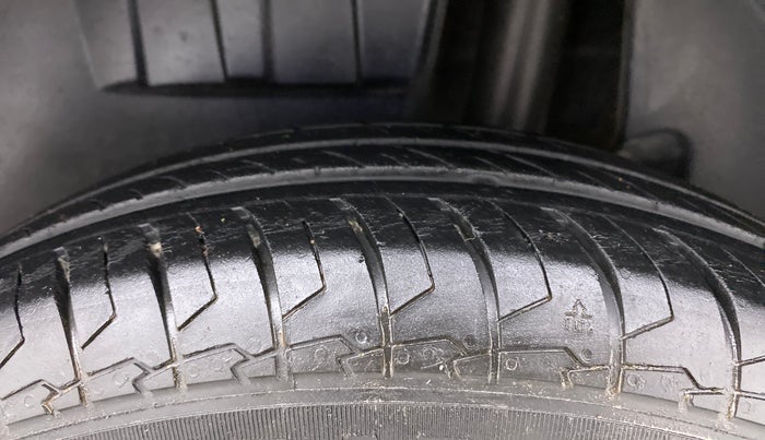 2021 Maruti Dzire VXI, Petrol, Manual, 34,716 km, Left Rear Tyre Tread