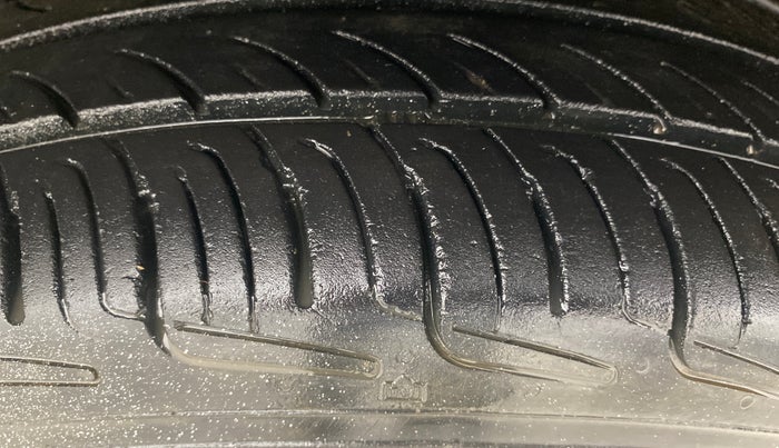 2014 Nissan Micra Active XV, Petrol, Manual, 76,464 km, Right Front Tyre Tread