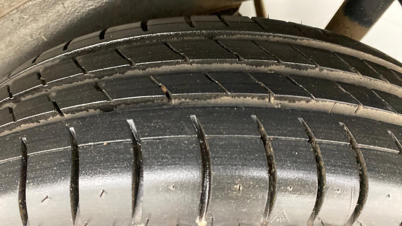 2015 Maruti Wagon R 1.0 VXI, Petrol, Manual, 19,603 km, Left Rear Tyre Tread