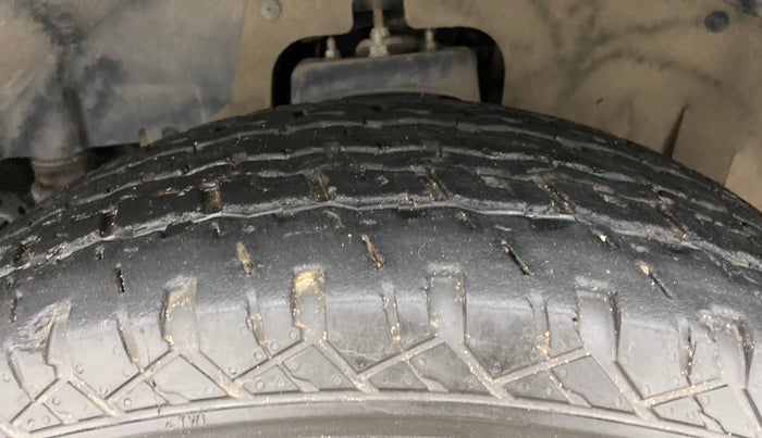 2021 Mahindra Thar LX PETROL HT 4WD AT, Petrol, Automatic, 17,994 km, Left Front Tyre Tread