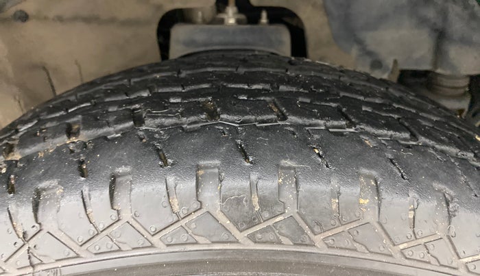 2021 Mahindra Thar LX PETROL HT 4WD AT, Petrol, Automatic, 17,994 km, Right Front Tyre Tread