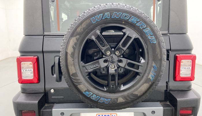 2021 Mahindra Thar LX PETROL HT 4WD AT, Petrol, Automatic, 17,994 km, Spare Tyre