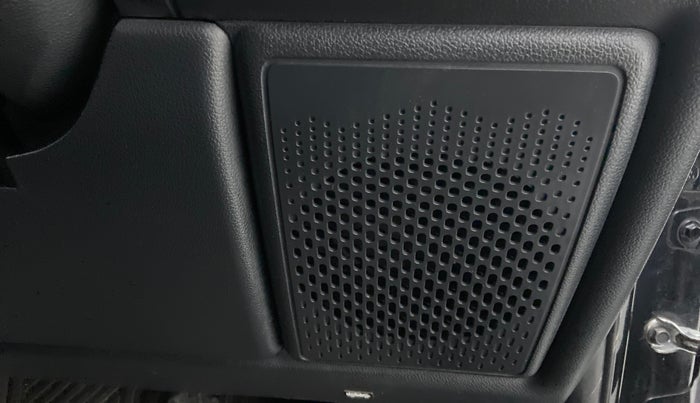 2021 Mahindra Thar LX PETROL HT 4WD AT, Petrol, Automatic, 17,994 km, Speaker
