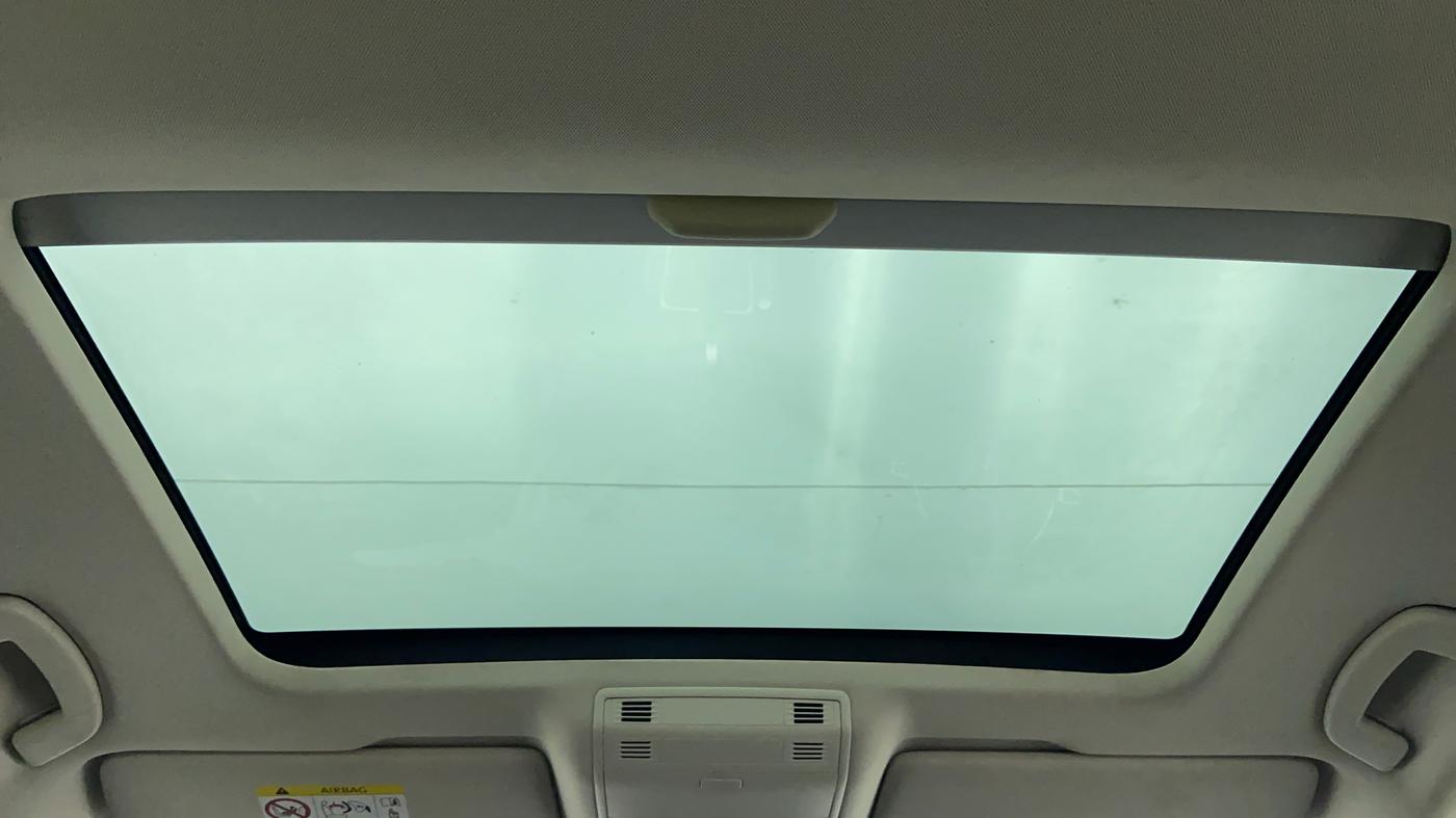 2018 Volkswagen Passat HIGHLINE DSG, Diesel, Automatic, 58,375 km, Interior Sunroof