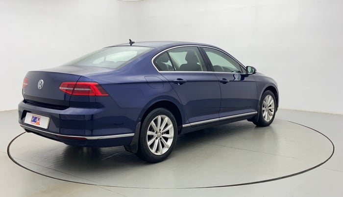 2018 Volkswagen Passat HIGHLINE DSG, Diesel, Automatic, 58,375 km, Right Back Diagonal (45- Degree) View