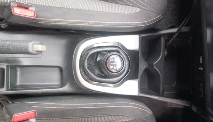 2017 Honda WR-V 1.2L I-VTEC VX MT, Petrol, Manual, 49,307 km, Gear Lever