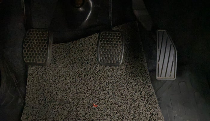 2019 Maruti Alto K10 VXI, Petrol, Manual, 2,708 km, Pedals