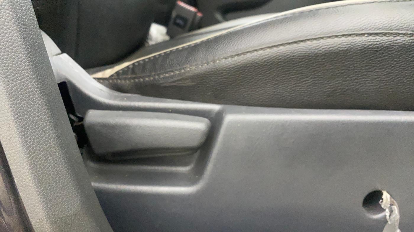 2019 Maruti Alto K10 VXI, Petrol, Manual, 2,708 km, Driver Side Adjustment Panel