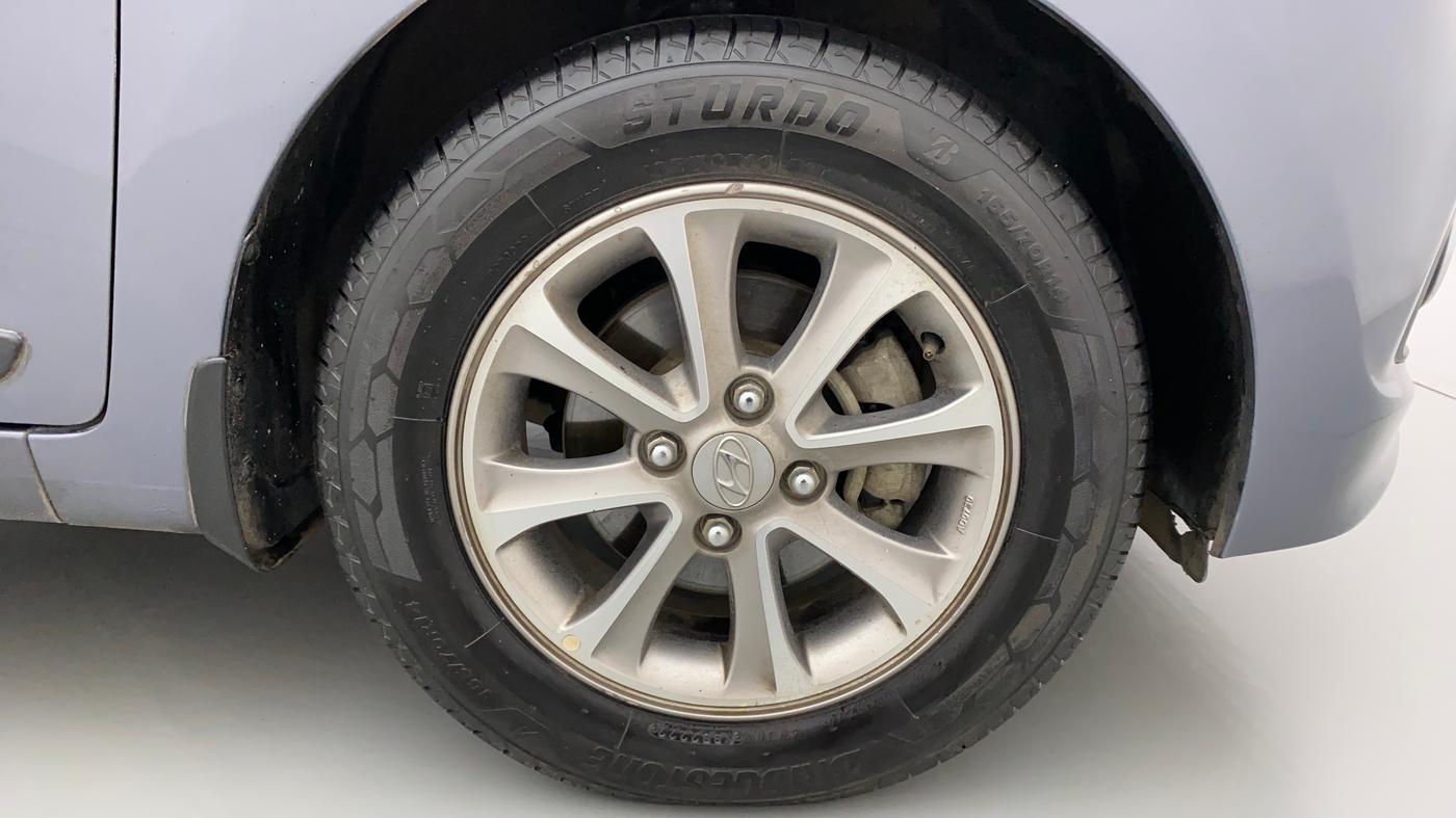 2016 Hyundai Grand i10 ASTA (O) 1.2 KAPPA VTVT, CNG, Manual, 78,191 km, Right Front Wheel