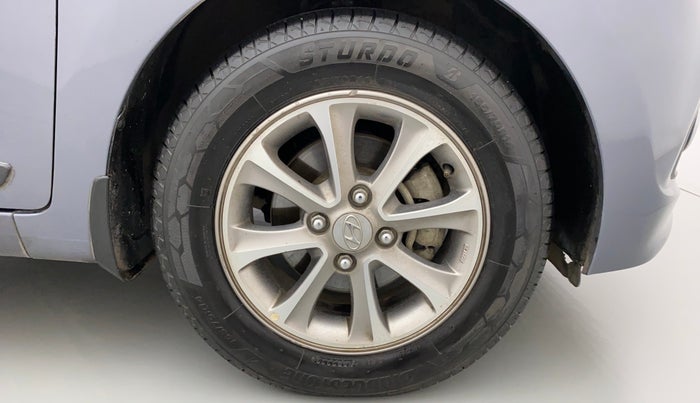 2016 Hyundai Grand i10 ASTA (O) 1.2 KAPPA VTVT, CNG, Manual, 78,191 km, Right Front Wheel