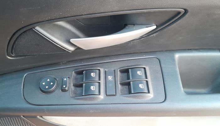 2015 Fiat Punto EVO DYNAMIC 1.2, Petrol, Manual, 44,471 km, Driver Side Door Panels Control