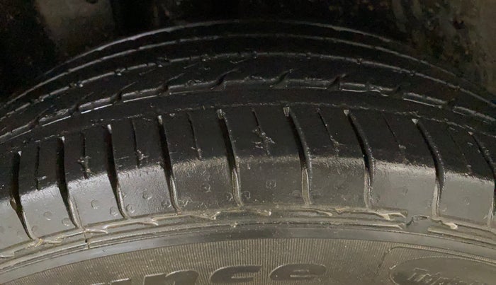 2020 MG HECTOR SHARP 1.5 DCT PETROL, Petrol, Automatic, 21,627 km, Right Rear Tyre Tread