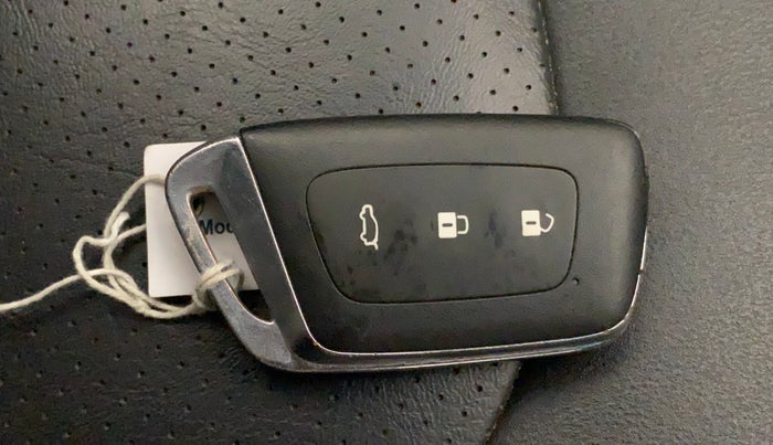 2020 MG HECTOR SHARP 1.5 DCT PETROL, Petrol, Automatic, 21,627 km, Key Close Up