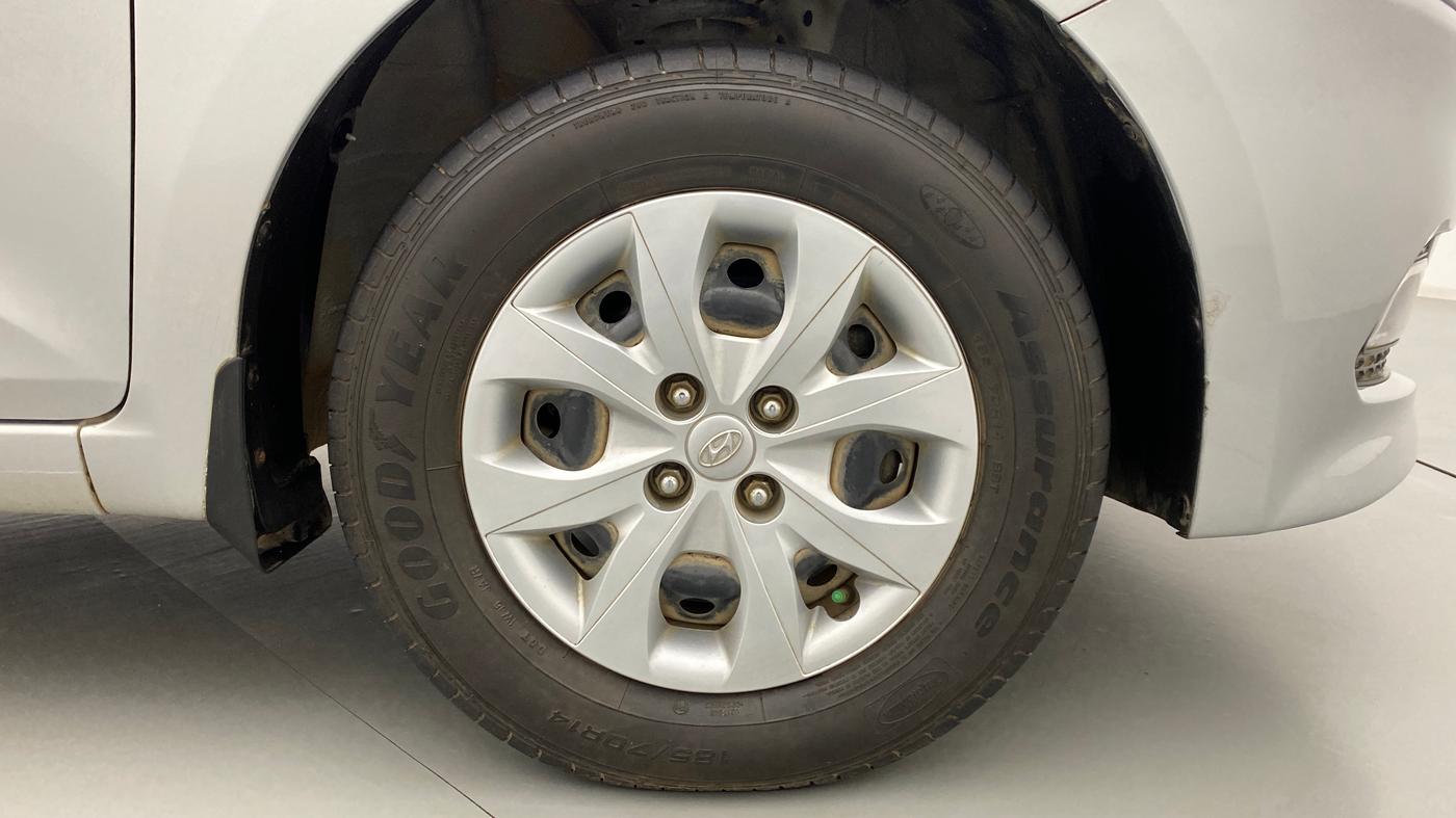 2018 Hyundai Elite i20 SPORTZ 1.2, Petrol, Manual, 28,508 km, Right Front Wheel