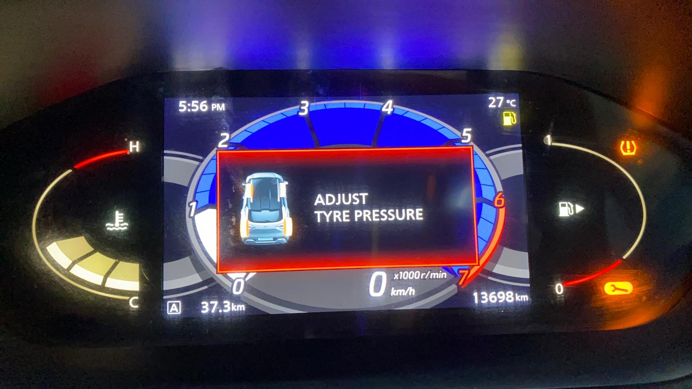 2022 Nissan MAGNITE XV PREMIUM, Petrol, Manual, 13,694 km, Odometer Image