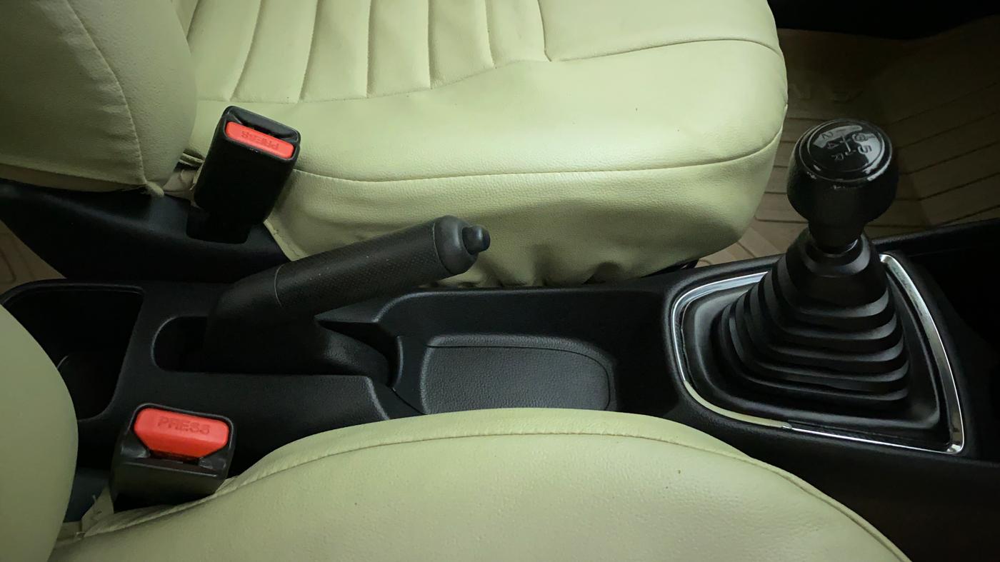 2019 Honda Amaze 1.2 EMT I VTEC, CNG, Manual, 42,023 km, Gear Lever