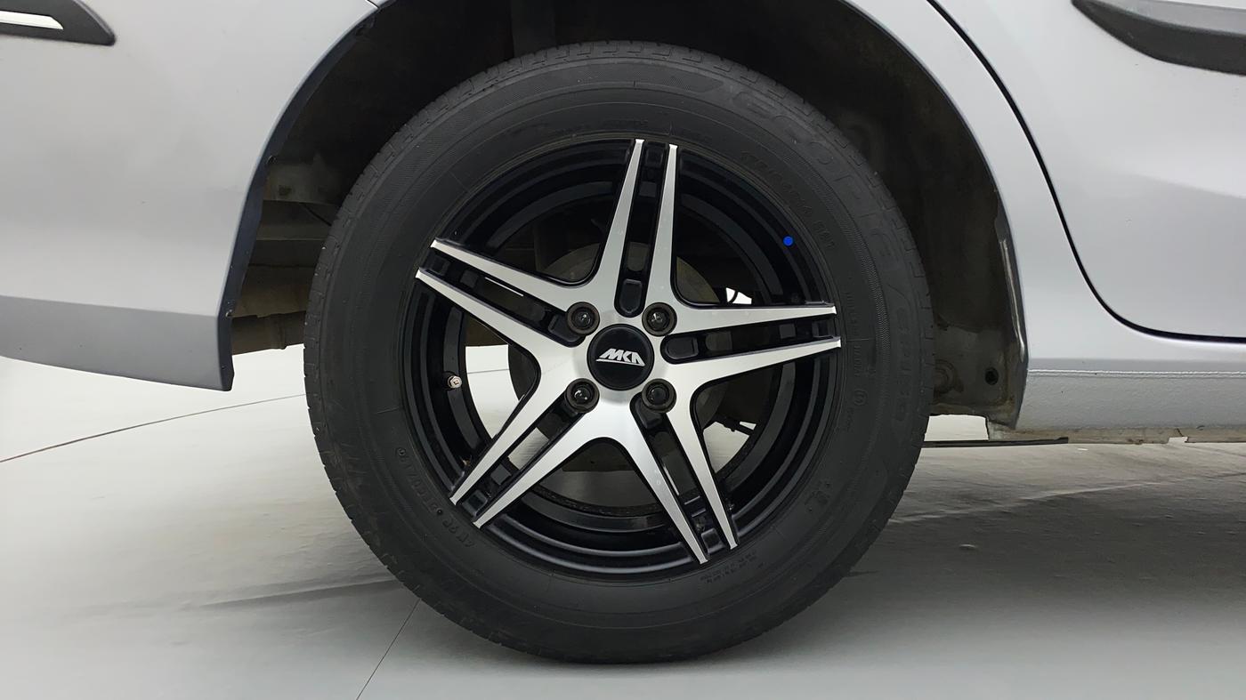2019 Honda Amaze 1.2 EMT I VTEC, CNG, Manual, 42,023 km, Right Rear Wheel